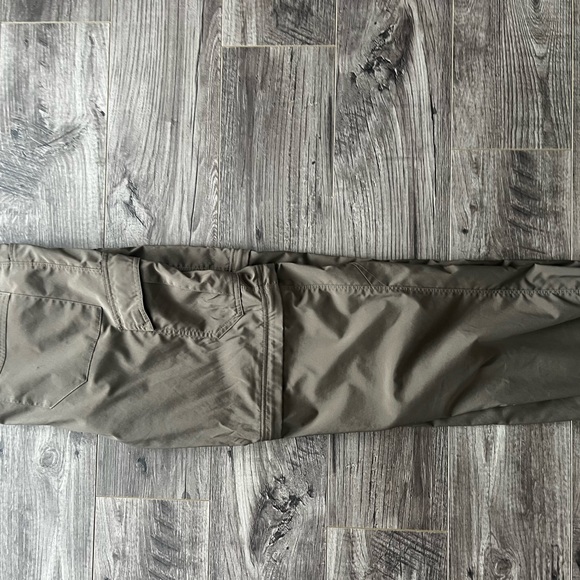 Columbia zip off pants - Picture 2 of 3